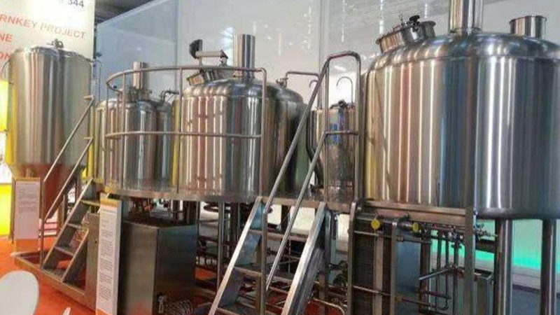 中式快餐炒菜机器人：变革传统烹饪，提升效率与品质
